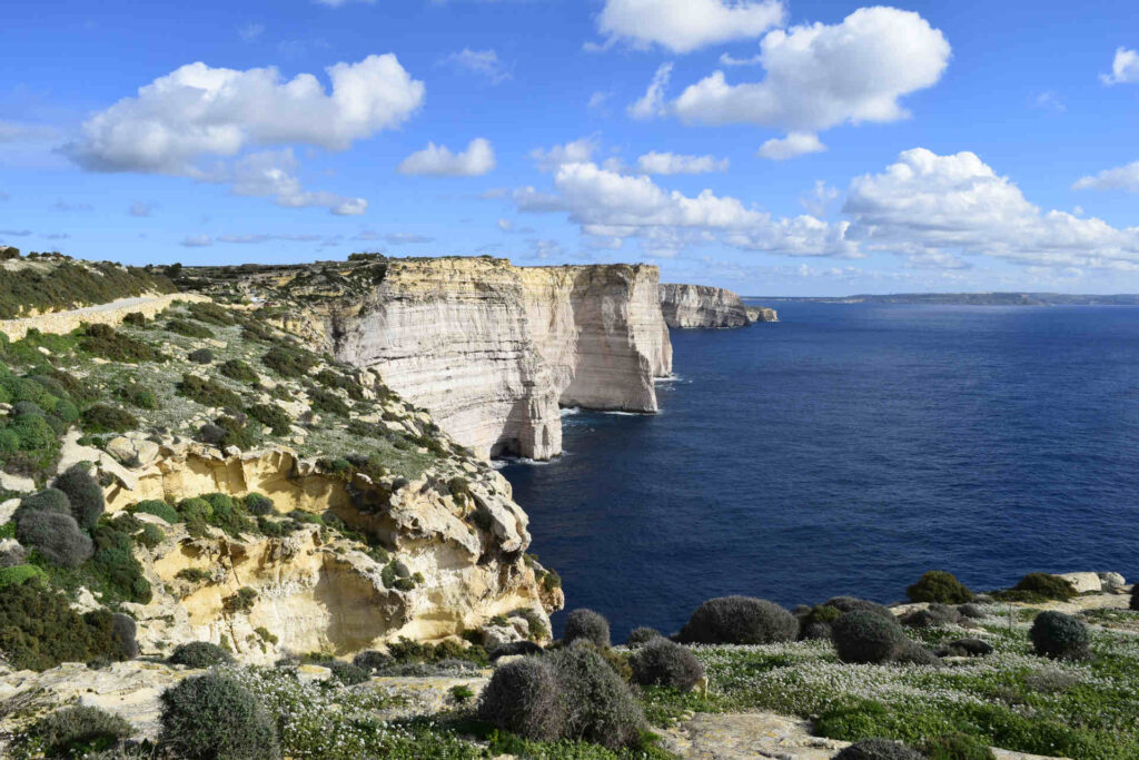 spacer klify Gozo